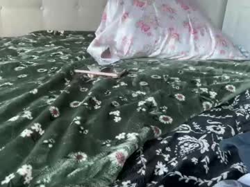 annieangel18's chat room