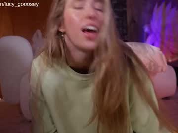 lucy_gooosey's chat room