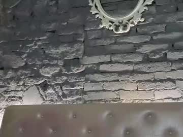 vixvixenn's chat room