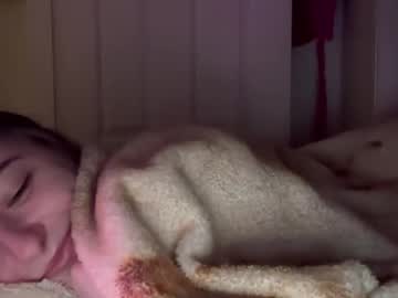 fantasyella's chat room