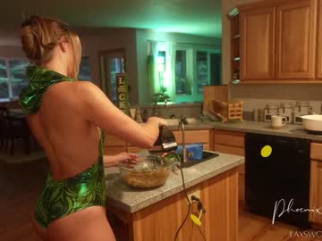 phoenix_taylor's chat room