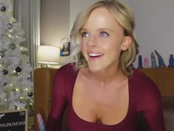 taylor_love_303's chat room