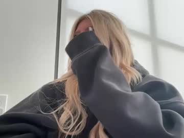 summerclarkee's chat room