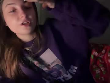 fantasyella's chat room