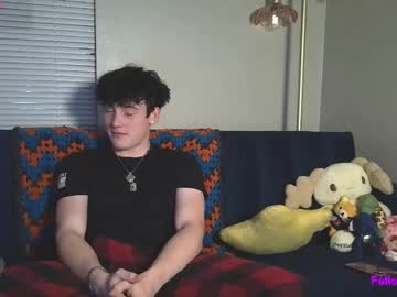 milkandhoneybby's chat room