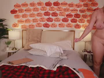 honeysgotbuns's chat room