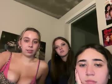 fionalioness's chat room