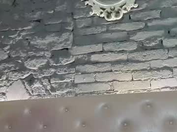 vixvixenn's chat room