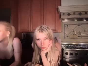 lilymaeee's chat room