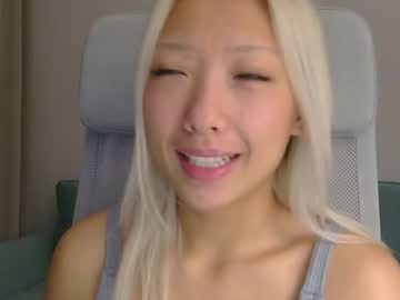 vivianwinters's chat room