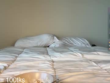 therealmayahill's chat room