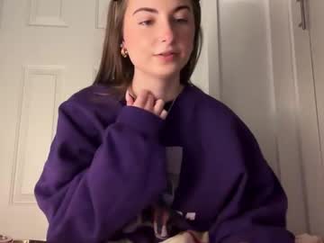 fantasyella's chat room