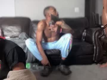 tommydabody's chat room