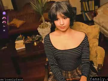 thecamwoman's chat room