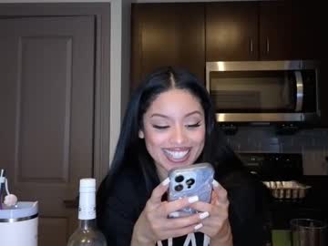 amaya_floress's chat room