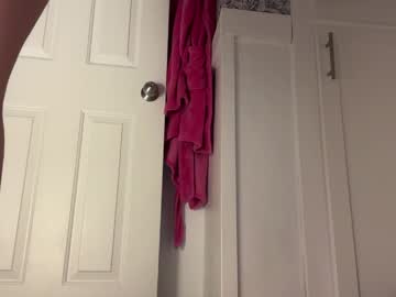 fantasyella's chat room