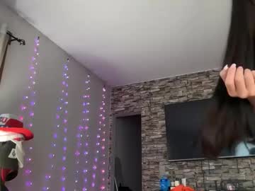 minahoneyy38's chat room