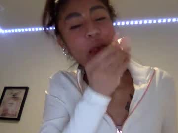 pretty_girl828687's chat room