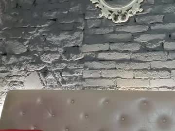 vixvixenn's chat room