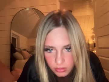 carlybora's chat room