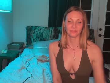 kaileeshy's chat room