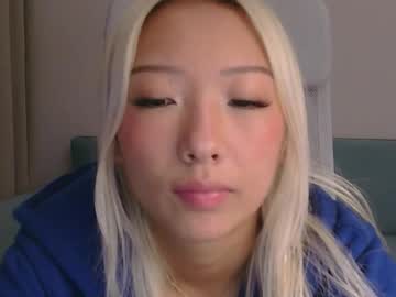 vivianwinters's chat room