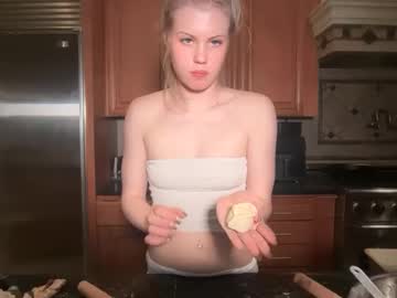 lunarose17's chat room