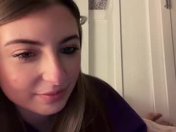 fantasyella's chat room