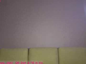 kimmi_vikkii's chat room