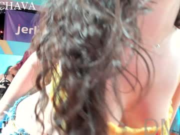 frenchava's chat room