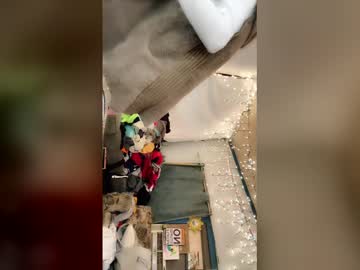 megatinyyy's chat room