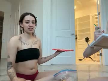 hannahtaylorr's chat room