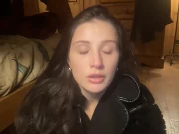 mysteriousmadam_'s chat room