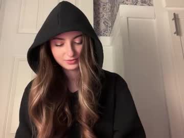 fantasyella's chat room