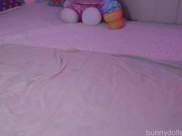 bunnydollstella's chat room