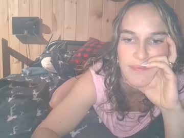 claralafontaine's chat room