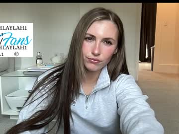 laylahlaylah1's chat room