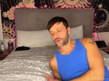 bigguylilmiss's chat room