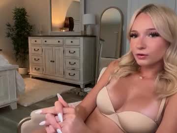 roxyrain2736's chat room