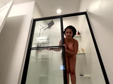 candyclaws05's chat room